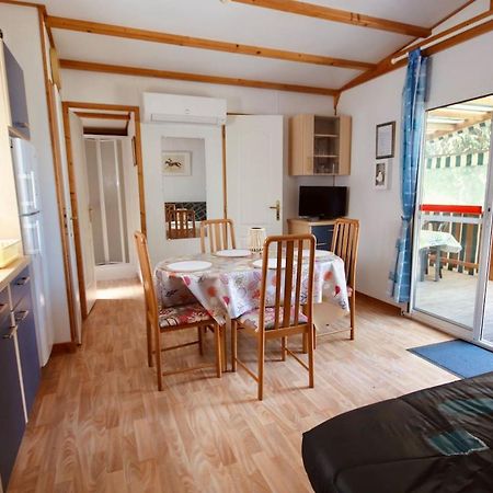 Chalet La Perche Au Bord De L'Eau Lion-en-Sullias Ngoại thất bức ảnh